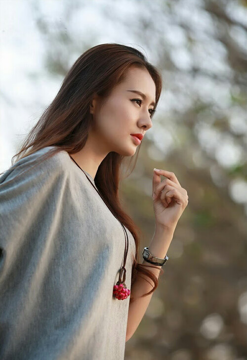 红土烈焰与团队荣光,兹维列夫的法网横扫与戴维斯杯高光