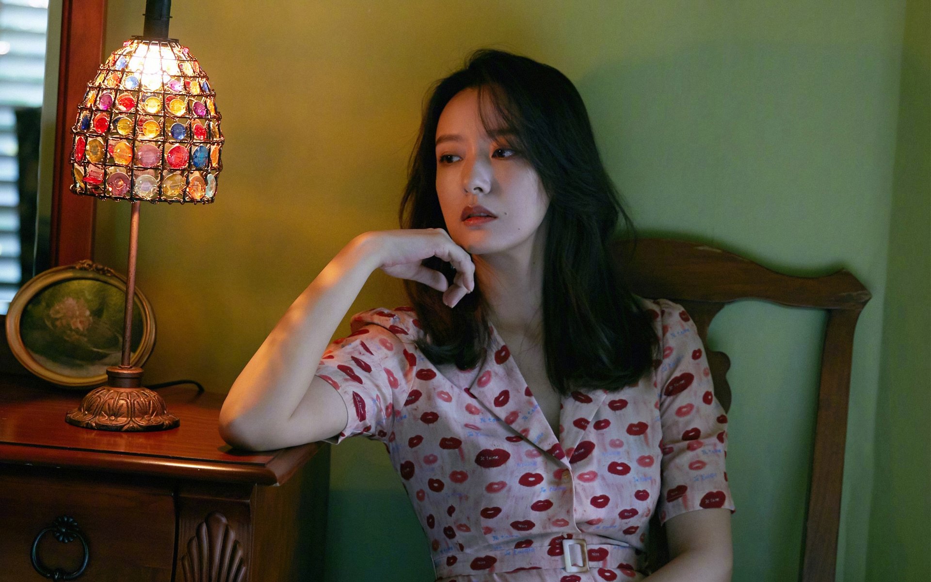 当格鲁吉亚的闪电劈开亚平宁,日本的集体浪潮淹没美利坚,体育世界新秩序的隐喻